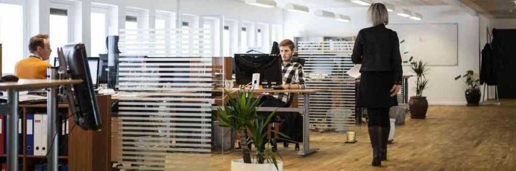 התזת חול על זכוכית